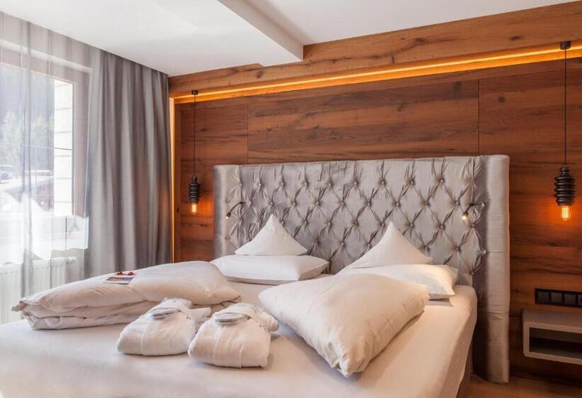 小型套房, Platzer Superior