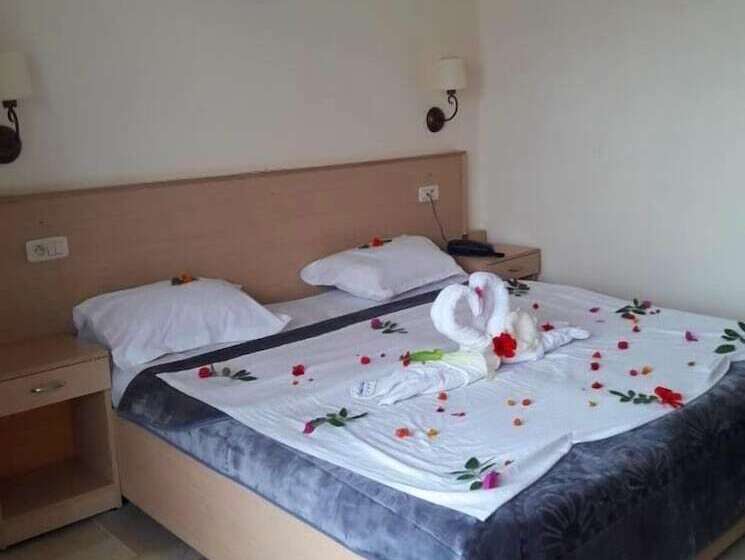 标准三人间, Residence Romane