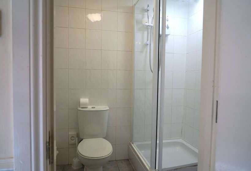 غرفة قياسية, The Royal