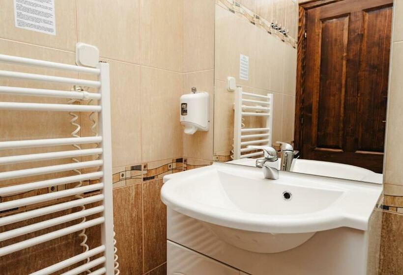 غرفة قياسية مزوَّدة بشُرفة, Villa Diana