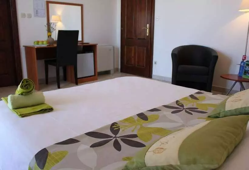 Comfort-huone Merinäkymä, Villa Diana