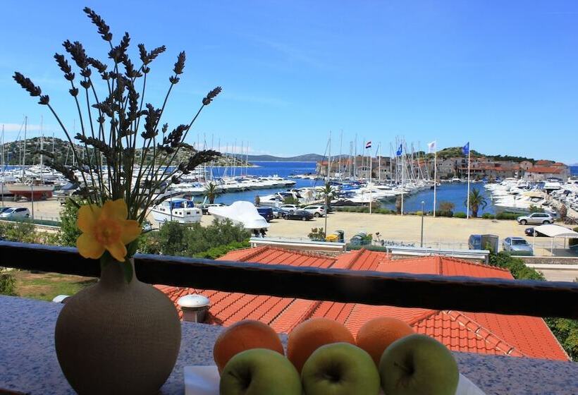 Triple Room Sea View, Villa Diana