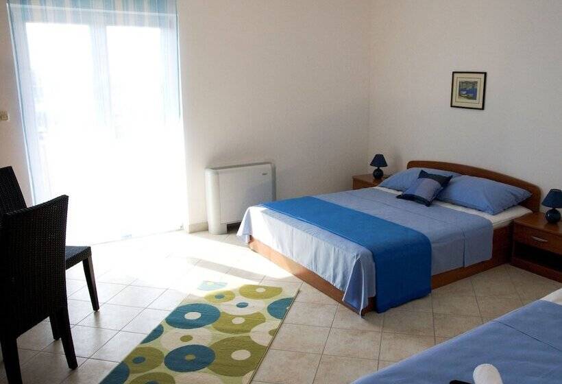 Triple Room Sea View, Villa Diana
