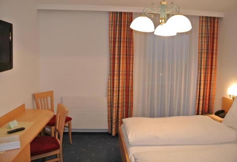 Номер Комфорт Индивидуальный, Landhotel Stofflerwirt