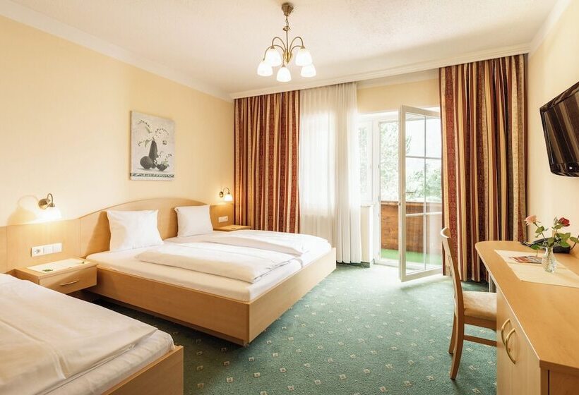 غرفة قياسية ثلاثية, Landhotel Stofflerwirt