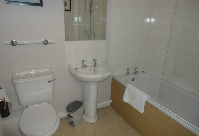 Номер Премиум, Longs Hotel & Inn