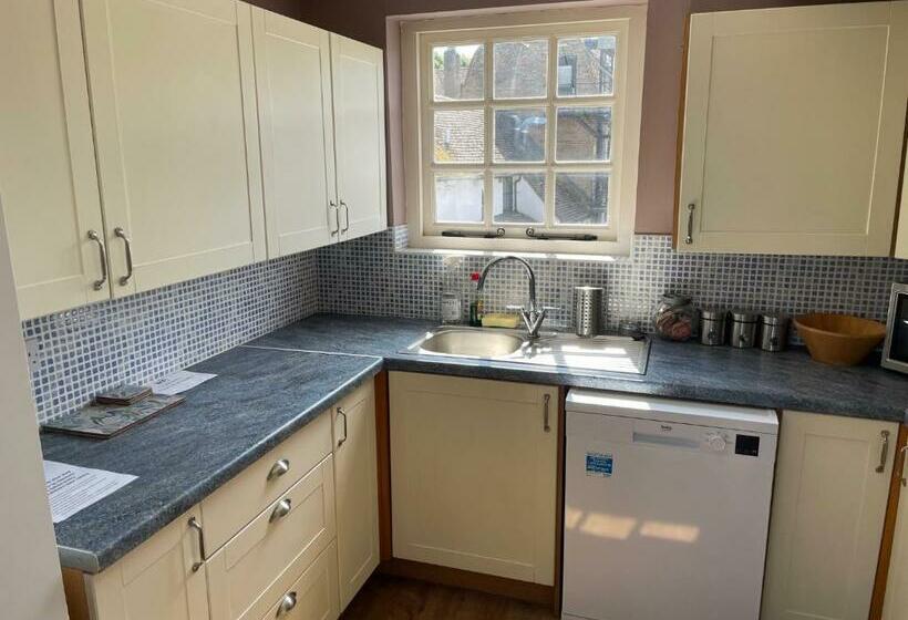 Апартаменты 3 Спальни, Longs Hotel & Inn