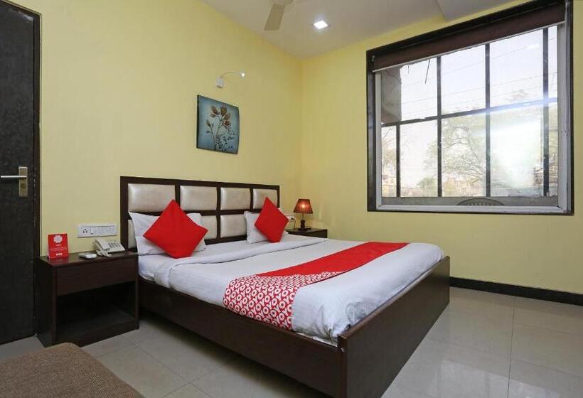 غرفة كلاسيكية ثلاثية, Oyo 2660  Radhe Inn