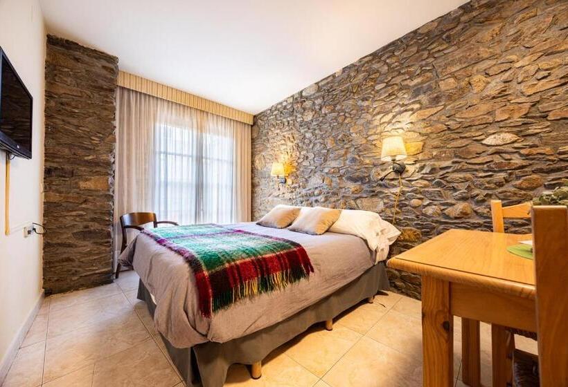 Студио Стандарт с Балконом, Aparthotel Les Corts