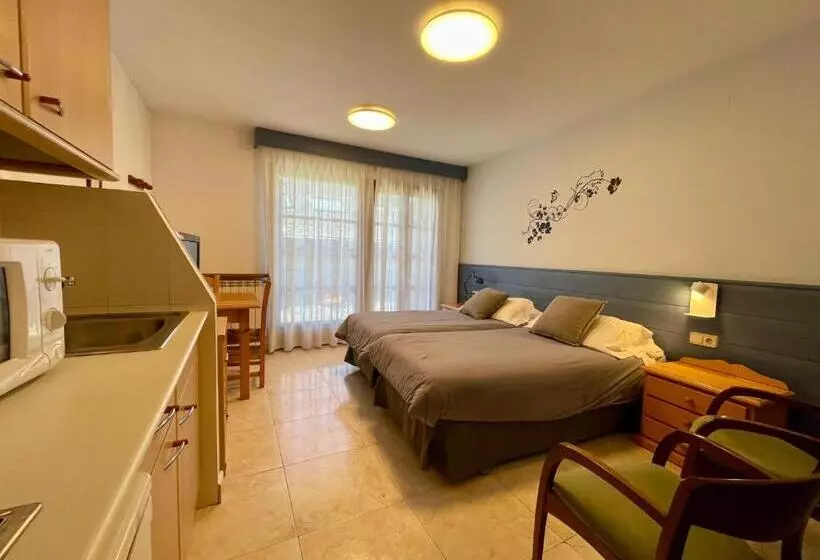استودیو استاندارد با بالکن, Aparthotel Les Corts