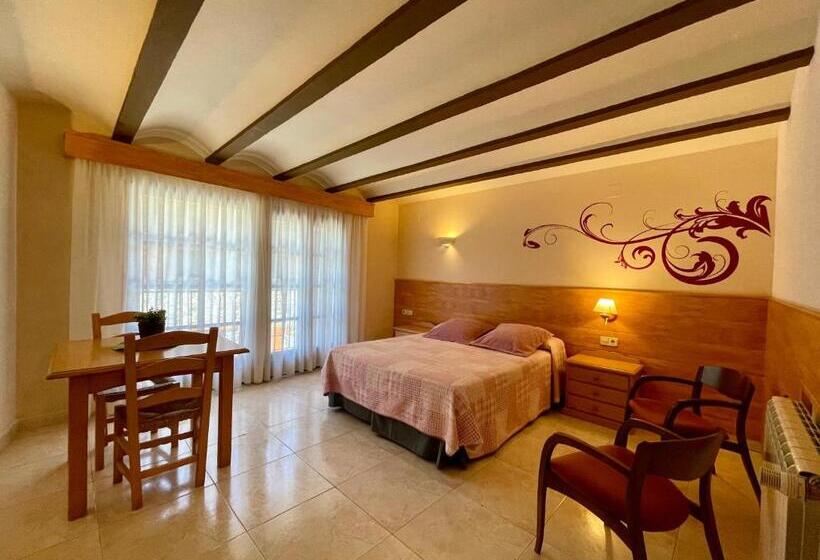 Студио Стандарт с Балконом, Aparthotel Les Corts