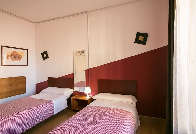 اتاق استاندارد با سرویس بهداشتی مشترک, Hostal La Casa De La Plaza