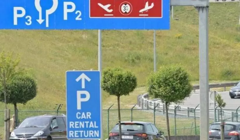 スタンダードルーム, Charleroi Airport   Van Der Valk