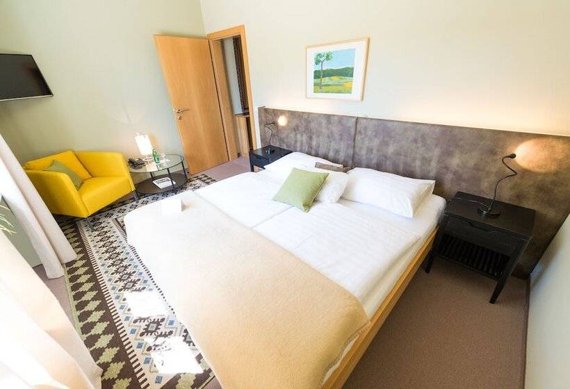 غرفة قياسية, Das Eisenberg