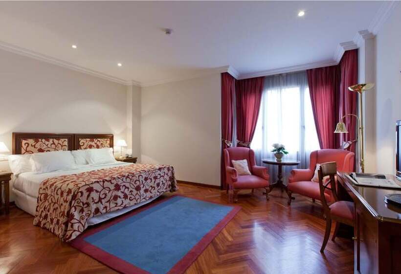 اتاق استاندارد سه نفره, Don Pio