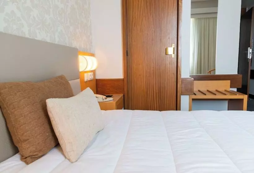اتاق استاندارد یک نفره, Eurosol Leiria & Jardim