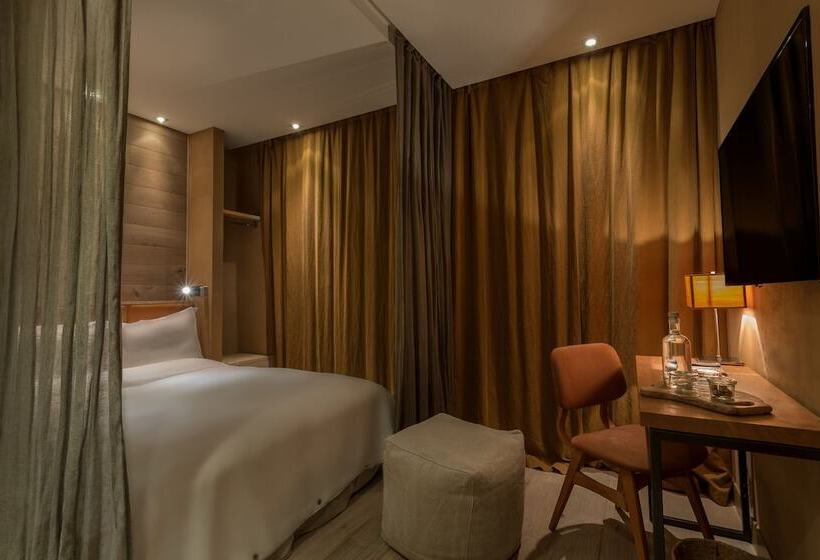 スタンダードルーム, Hidden