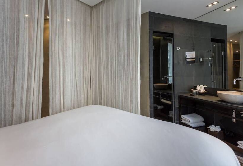 スタンダードルーム, Hidden