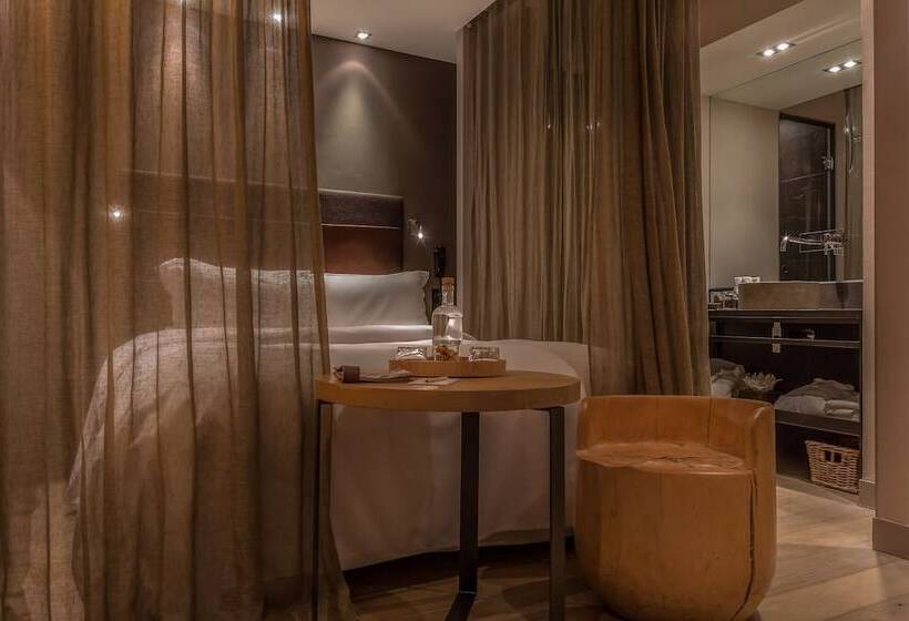 スタンダードルーム, Hidden