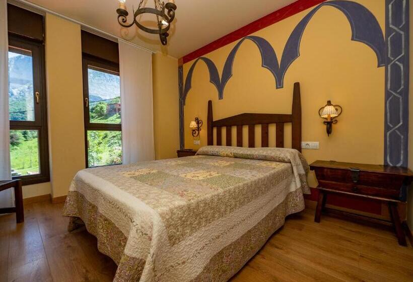 غرفة قياسية, La Posta Del Camín Real