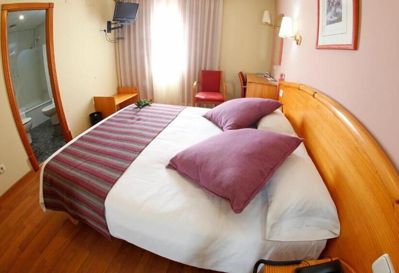 スタンダードルーム, Maria De Luna