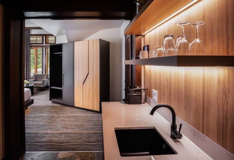 ダブルベッドのスタンダードスタジオ, Nita Lake Lodge