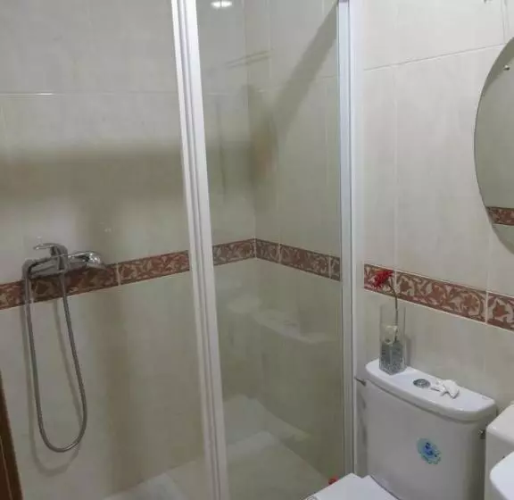 اتاق استاندارد چهار تخته, Toctoc Rooms