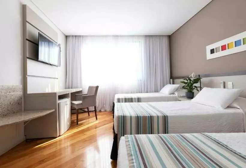 Deluxe Kolmen Hengen Huone, Viale Cataratas Hotel & Eventos