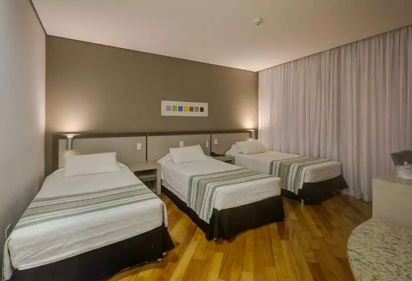 Deluxe Kolmen Hengen Huone, Viale Cataratas Hotel & Eventos