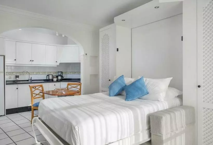 استودیوی استاندارد, Santa Barbara Golf and Ocean Club