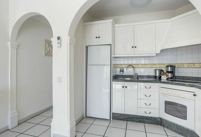 Семейные Апартаменты 3 Спальни, Santa Barbara Golf and Ocean Club