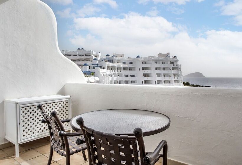 Студия Стандарт, Santa Barbara Golf and Ocean Club