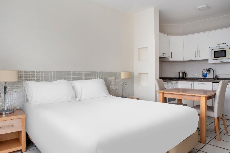 إستوديو قياسى, Santa Barbara Golf and Ocean Club