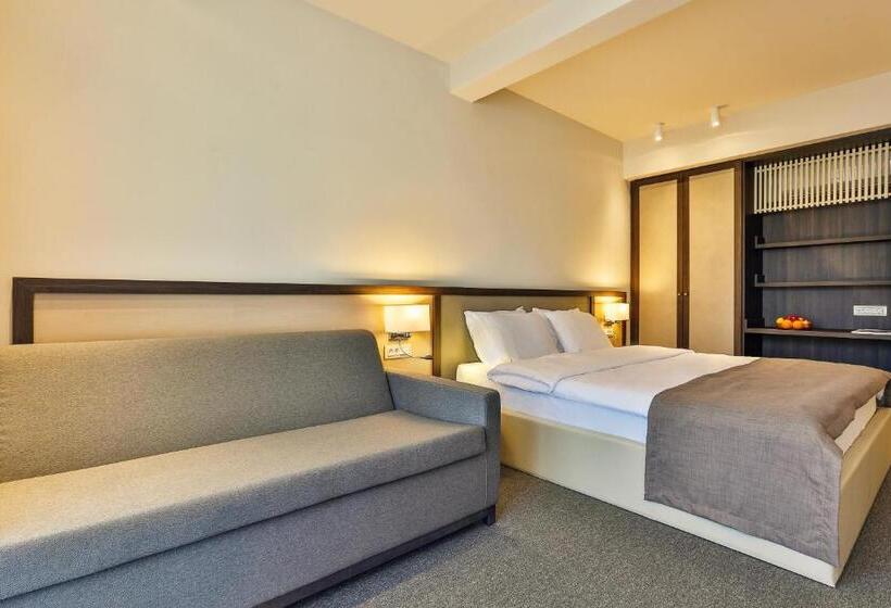 オーシャンビューファミリールーム, Bono