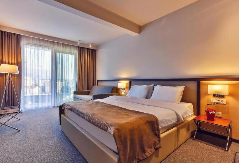 ファミリールーム, Bono