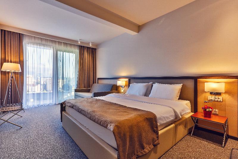 スタンダードルーム, Bono