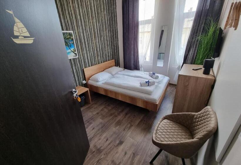 Standardrum, Sleeping Sailor Boutique