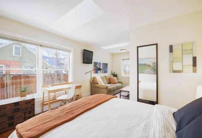デラックスルーム, Boulder Guest House