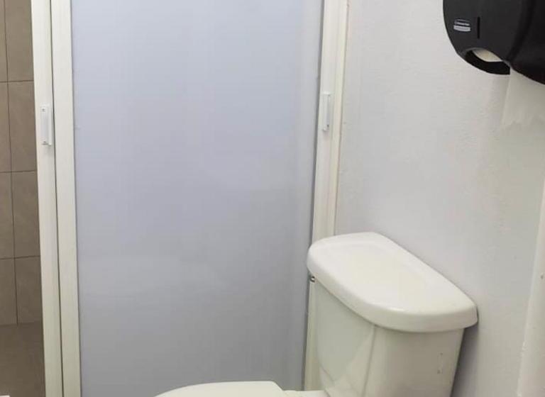 Economy Kamer, El Hostalito Metepec