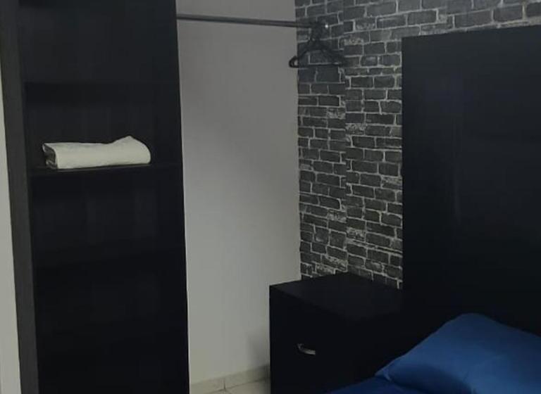 Economy Kamer, El Hostalito Metepec