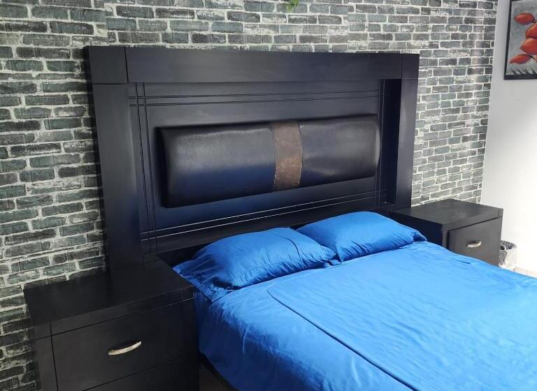 Economy Kamer, El Hostalito Metepec