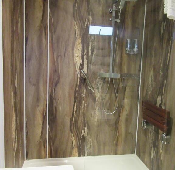 חדר דחוקס עם מיטת קינג, Sgurr Alasdair B&b