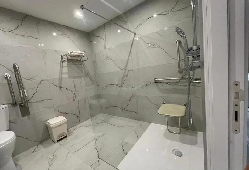 اتاق استاندارد با بالکن و چشم‌انداز دریا, La Reggia Seaview Guesthouse