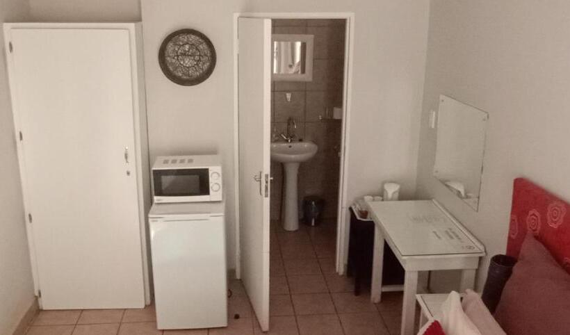 스탠다드 룸, The Guesthouse On Main