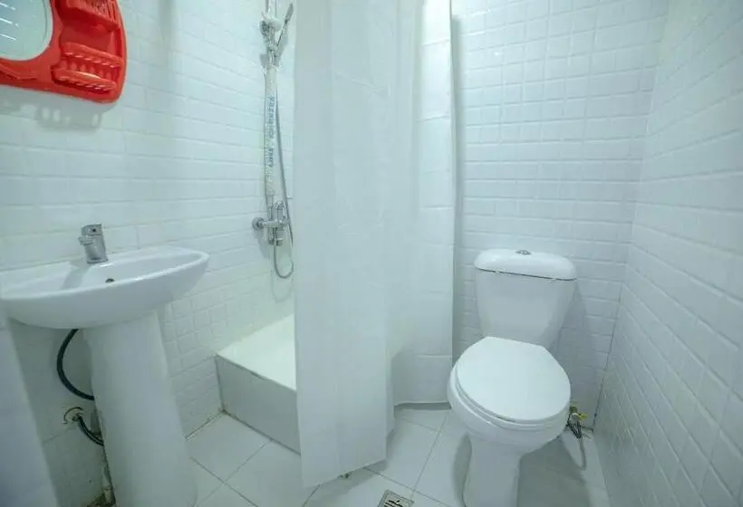 اتاق خانوادگی, Hostel Nabi Bobo