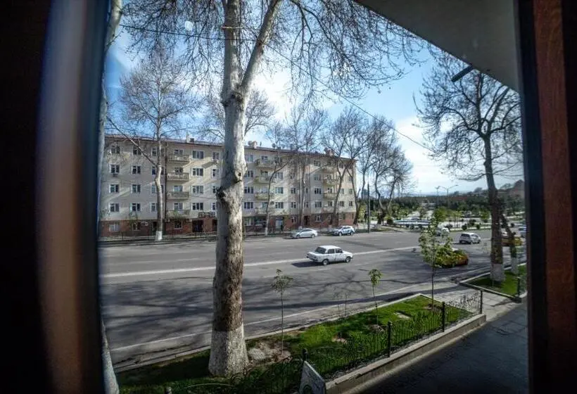 اتاق استاندارد سه نفره, Hostel Nabi Bobo