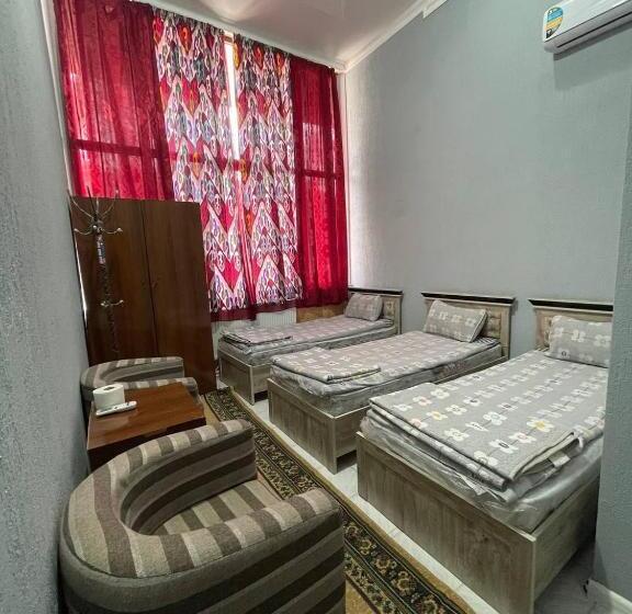 اتاق استاندارد سه نفره, Hostel Nabi Bobo