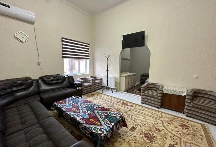 اتاق راحتی سه تخته, Hostel Nabi Bobo