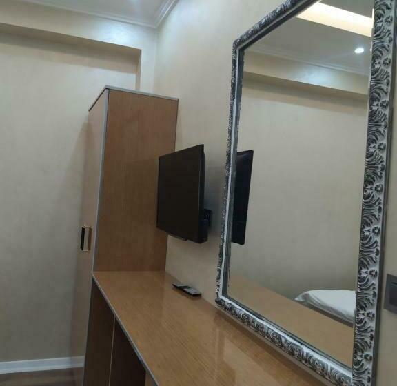 اتاق استاندارد یک نفره, Bonami