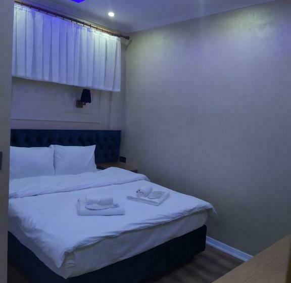 اتاق استاندارد یک نفره, Bonami